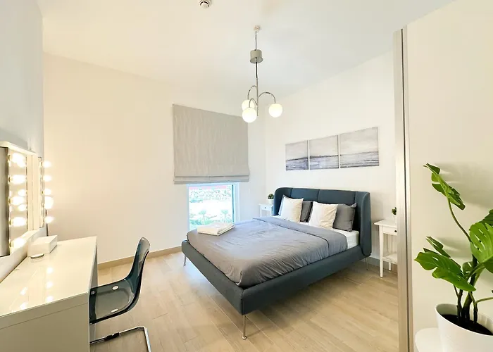 3Br Modern Getaway In Yas Island With Gym&Pool 609We