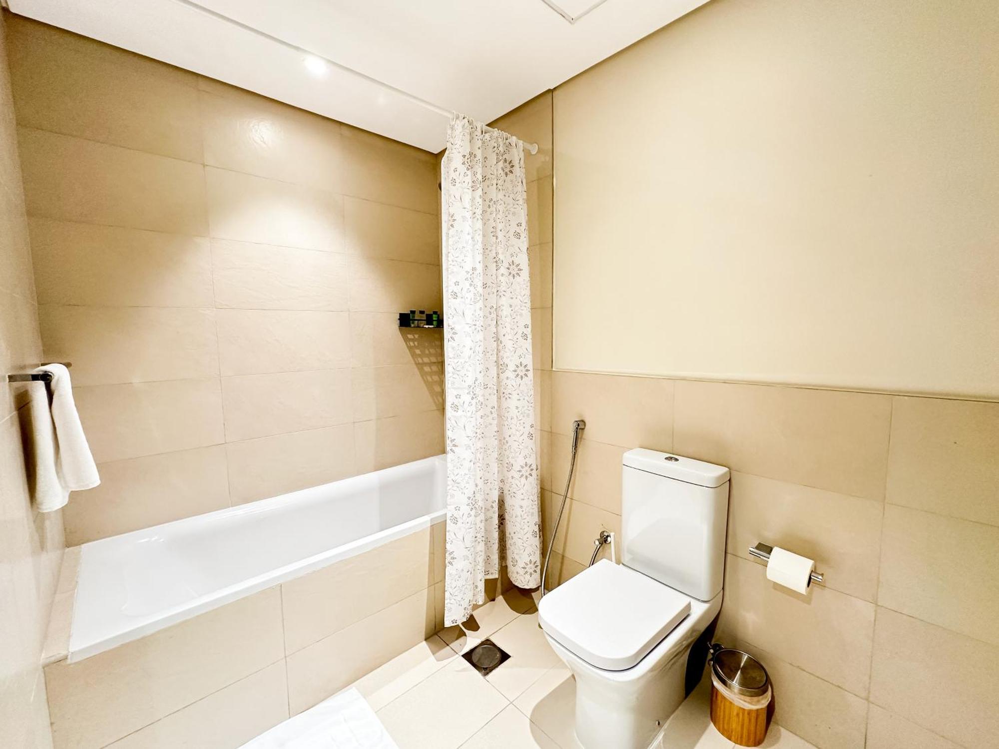 3br Modern Getaway In Yas Island With Gym&pool 609we *